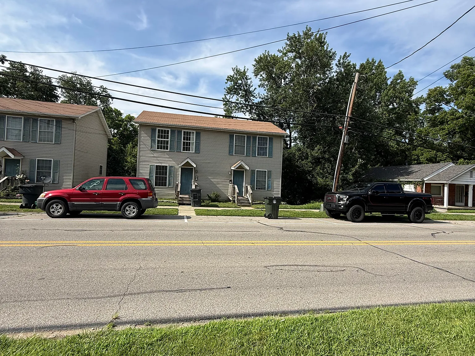 2 bed, 1.5 bath, 1000 sqft, $1,400 — Photo 2