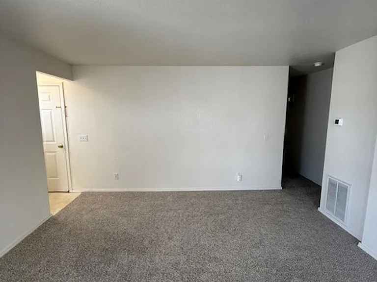 3014 W Villard St #A — Photo 4
