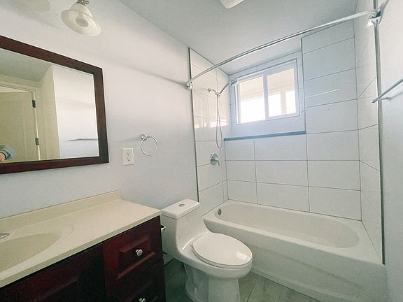 4th image of 124 S Avenue 56