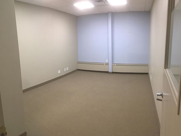 5th image of 2618 N Moreland Blvd
