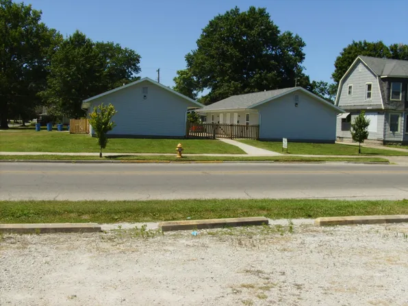 1810 N 13th St #1810, Terre Haute, IN 47804