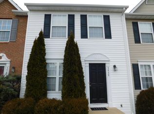 3939 Saint Michaels Sq, Fredericksburg, VA 22408