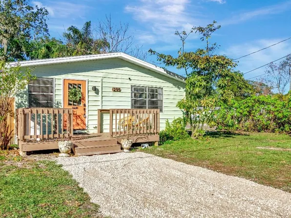 295 13th Ave N, Safety Harbor, FL 34695