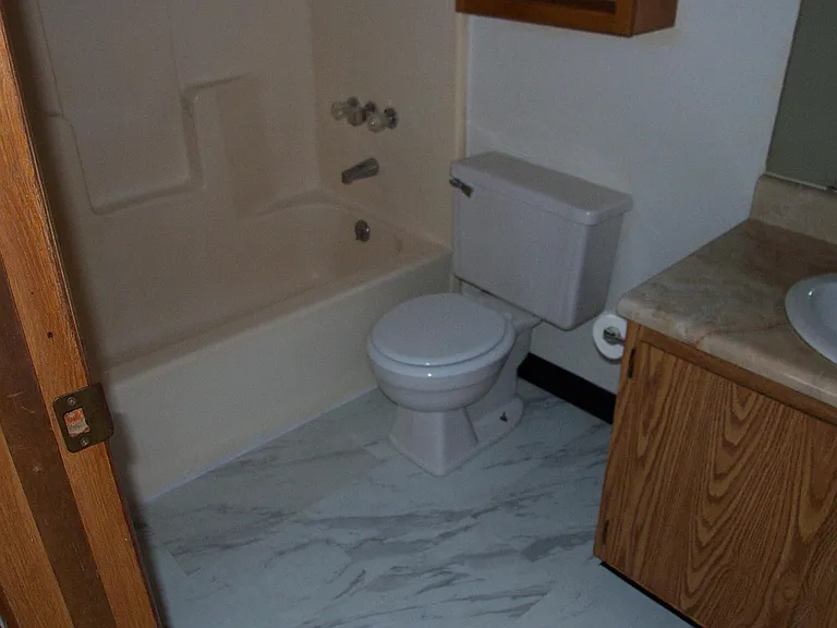 Bathroom - upstairs
