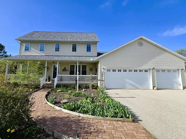 10125 Bishop Rd, La Porte City, IA 50651