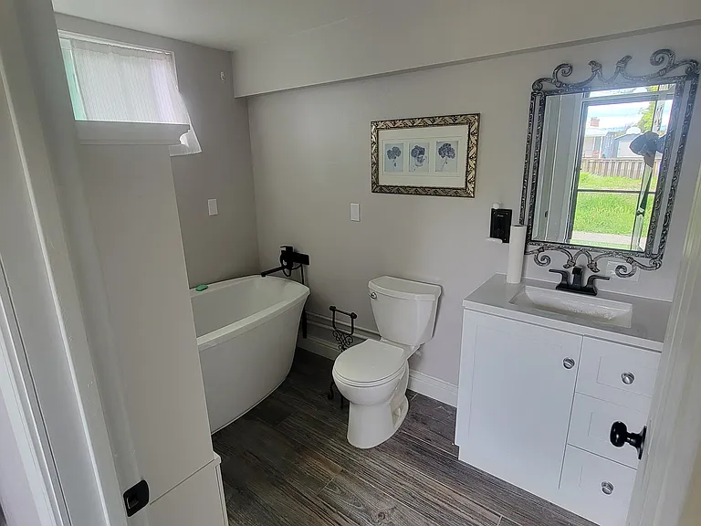 4364 Edwards Ln — Photo 9