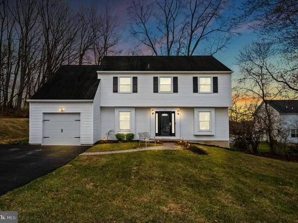 54 Sheffield Ln, West Chester, PA 19380