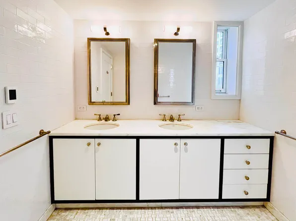 360 Central Park West image 2 of 18