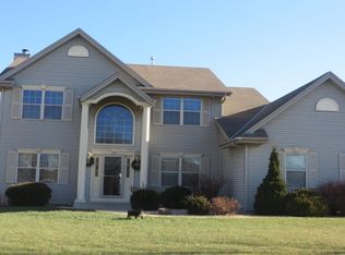 W159S7168 Martin Dr, Muskego, WI 53150