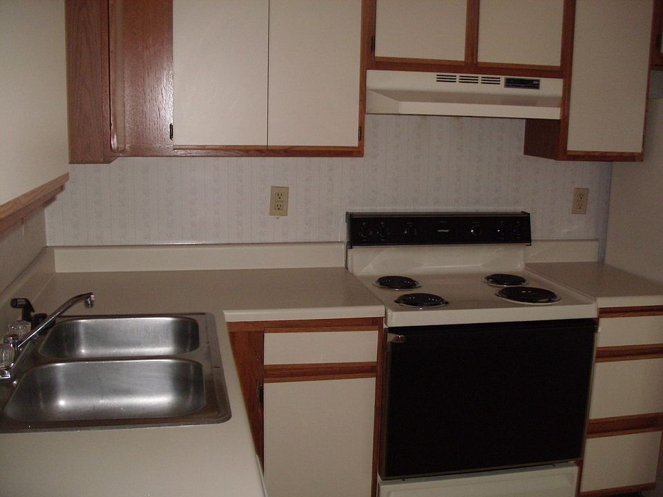 1st image of 825 Park Entrance Pl