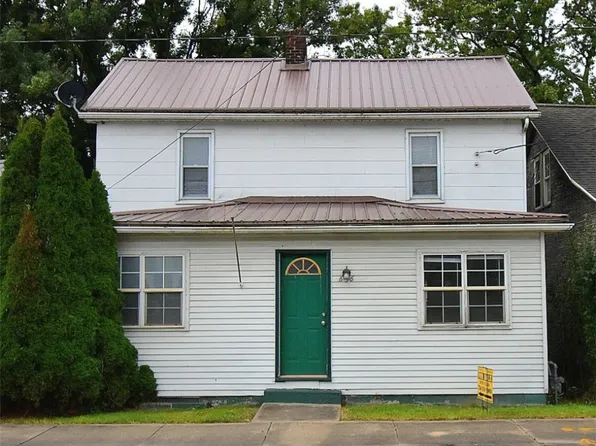 636 Brown St, Everson, PA 15631