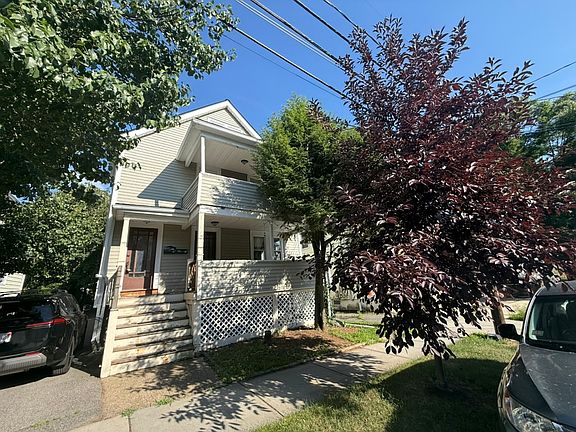 5th image of 89 Edenfield Ave #2