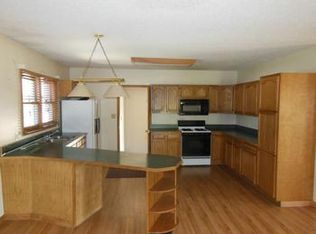 10 W Beaver Rd, Auburn, MI 48611