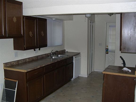 Hopkins kitchen
