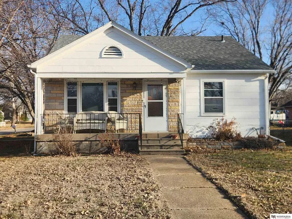 558 W 8th St, Wahoo, NE 68066