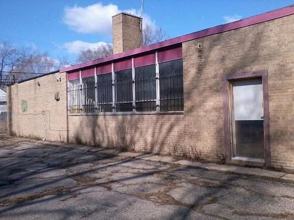 4th image of 11731 Mount Elliott St