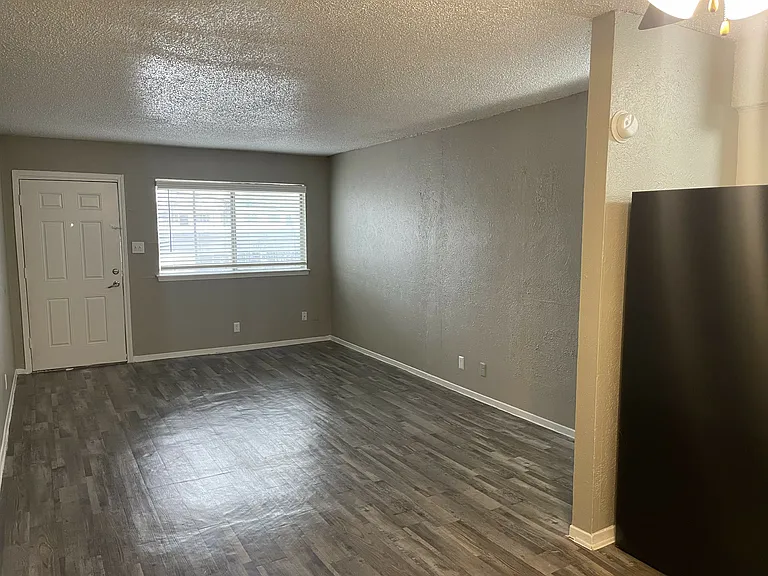 Villa Ladera Apartments — Photo 6