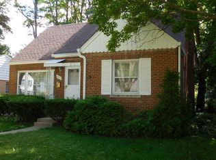 909 S 2nd Ave, Des Plaines, IL
