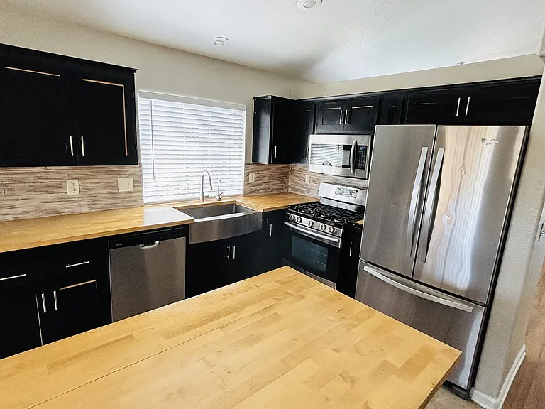 6577 Sweetzer Way — Photo 9