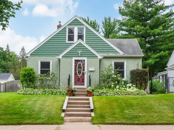 692 Clear Ave, Saint Paul, MN 55106