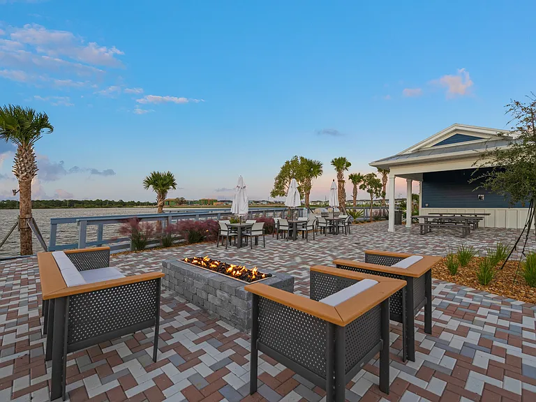The Tides at Waterside — Photo 57