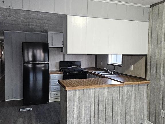 3rd image of 5515 Squiredale Ln