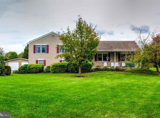 688 S Middlesex Rd, Carlisle, PA 17015