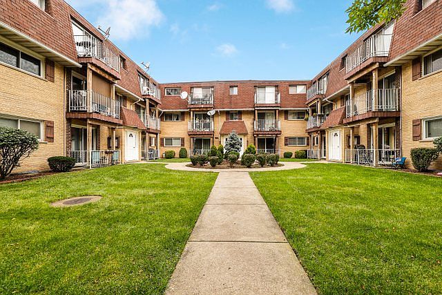1st image of 8542 W Catherine Ave #Q2e