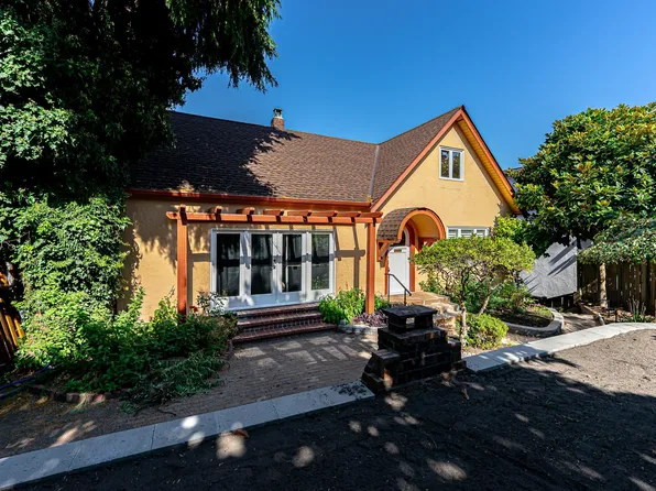 4327 Locarno Cres, Vancouver, BC V6R 1G2