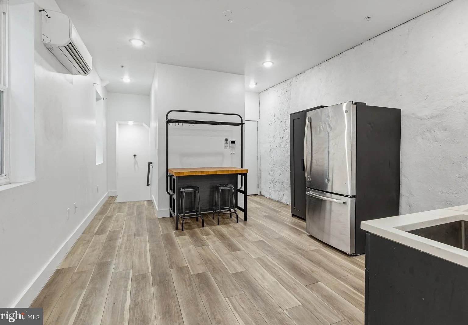 2 bed, $1,495 — Photo 4