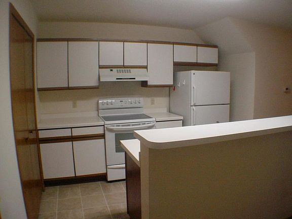 2nd image of 2587 Lockwood Dr #0