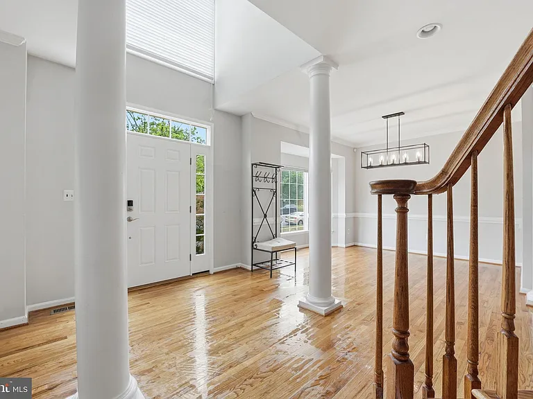 6355 Willowfield Way — Photo 8