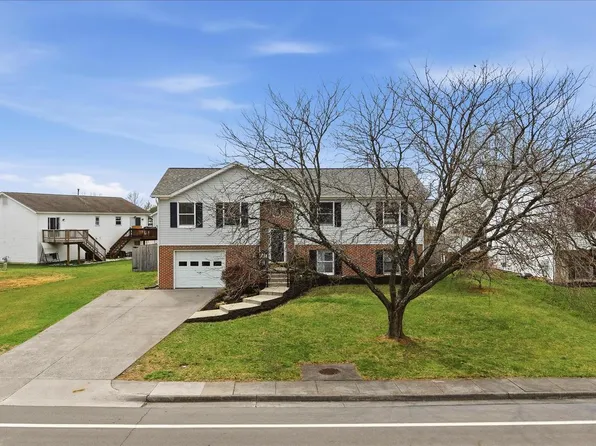 203 Ivory Dr, Stephens City, VA 22655