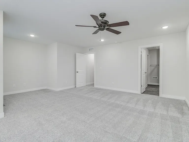 13000 Sandusky Ave — Photo 16
