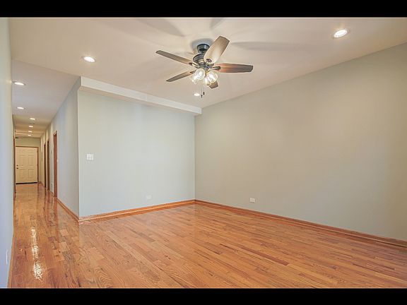 2nd image of 912 N Wood St #1