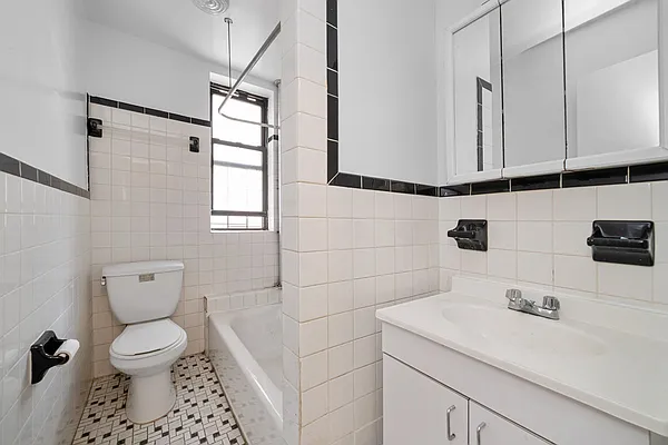 Rented by MNS | media 7