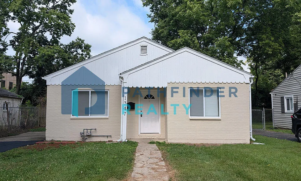 1347 Cory Dr