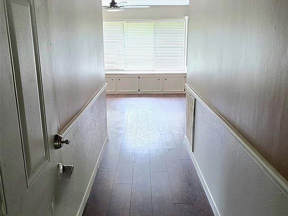 3rd image of 2204 Mimosa Ct