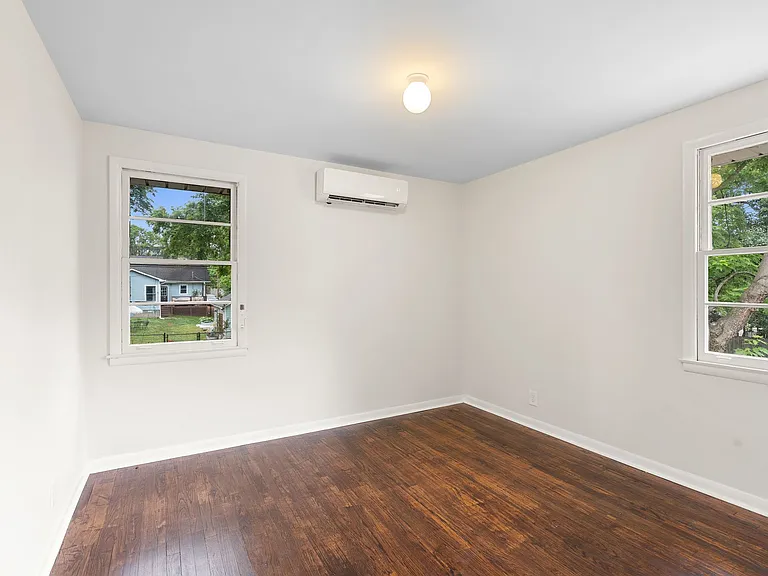 1036 Seymour Ave #B — Photo 29