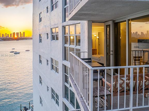 3rd image of 1228 West Ave APT 915