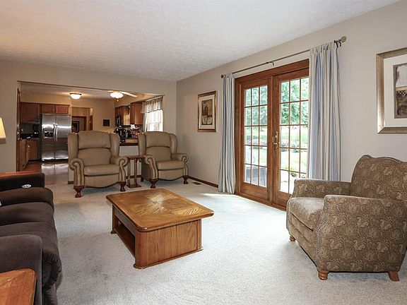 5th image of 8261 Westberry Ct