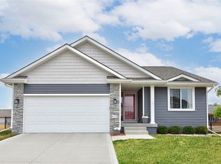 505 Rellim Dr, Norwalk, IA 50211