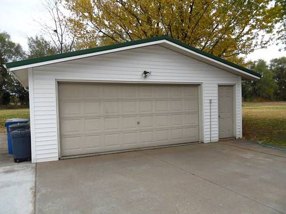 Large 2 Stall Garage