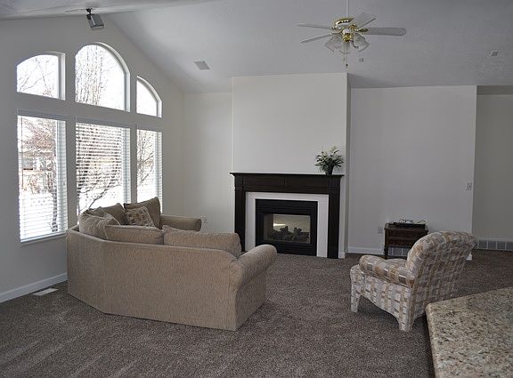 5th image of 1448 W Homecoming Ave