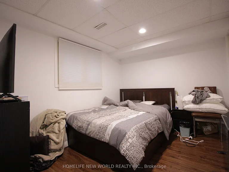 39 Aberfeldy Cres #BASEMENT — Photo 11