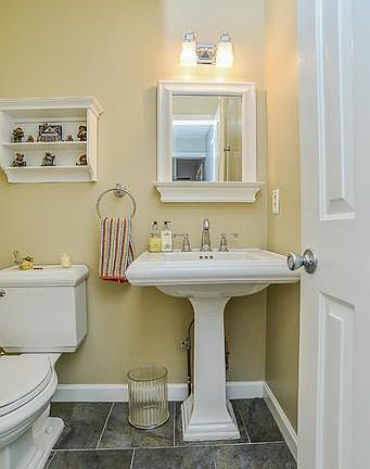 5th image of 5813 Robins Nest Ln