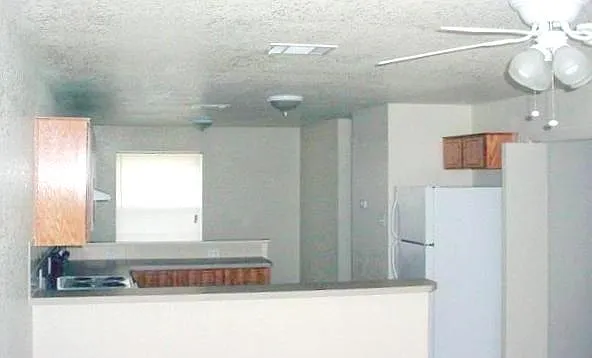 2105 Jennifer Dr #D — Photo 2