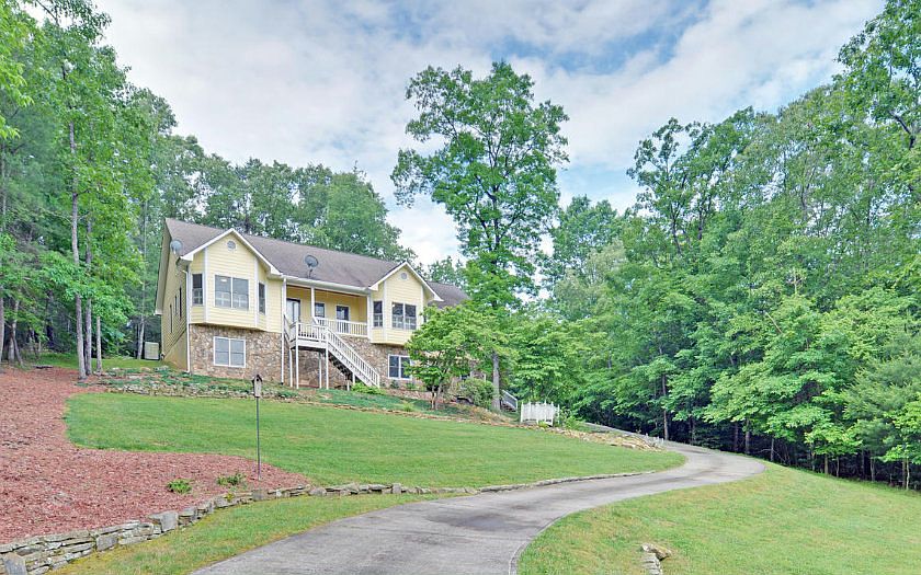 1st image of 409 Owensby Mill Dr