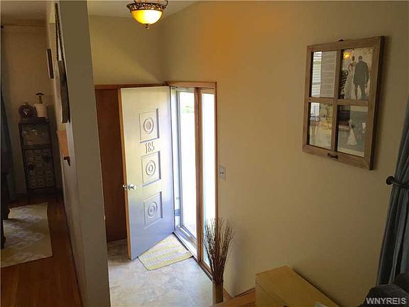 2nd image of 185 Crandon Blvd