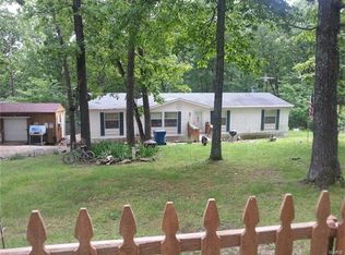 6042 Shelle Estates Dr, Hillsboro, MO 63050